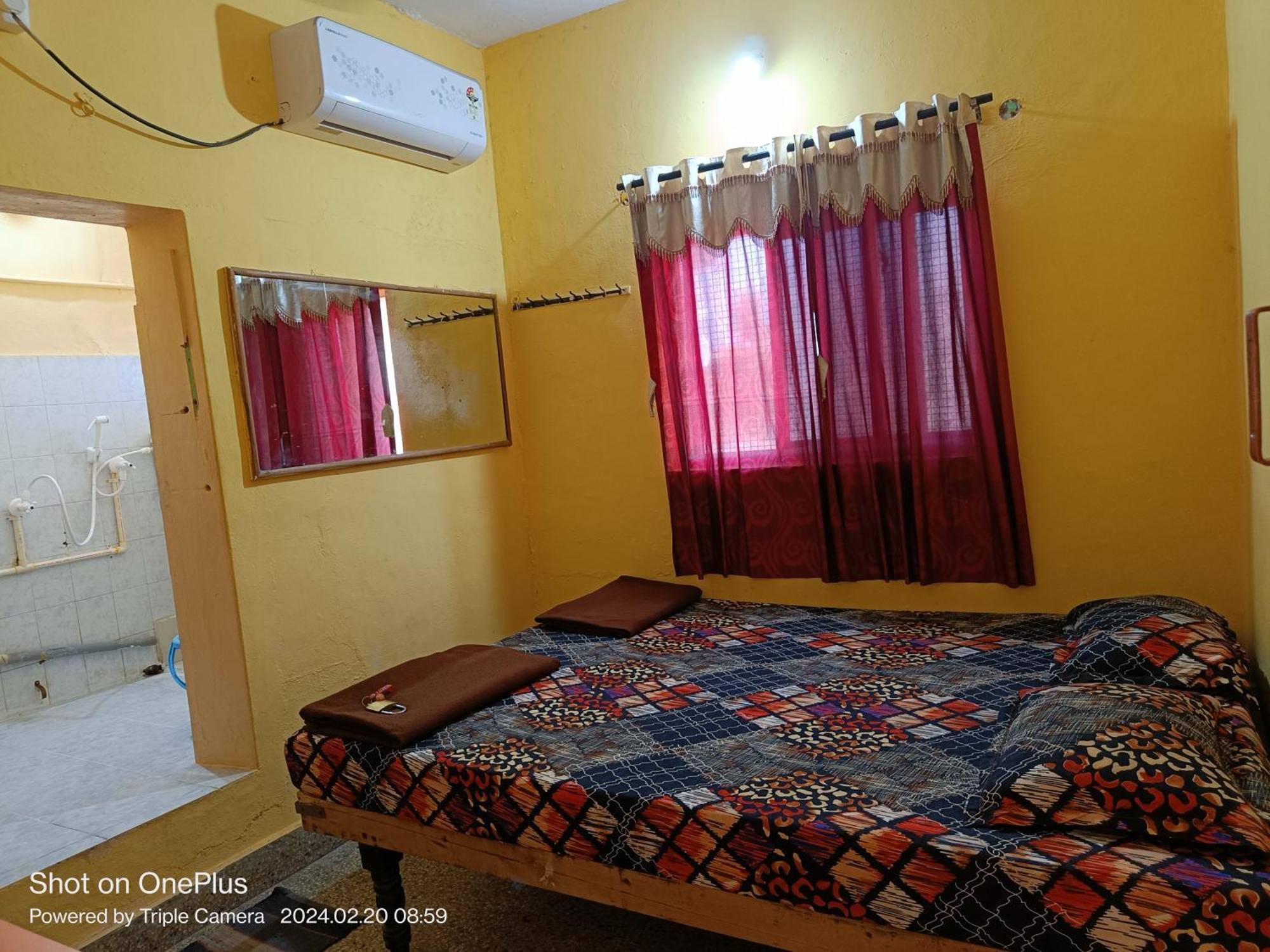Vicky'S Home Stay Hampi Εξωτερικό φωτογραφία